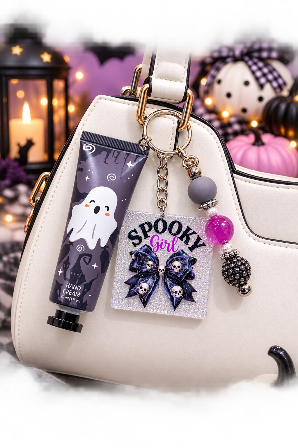 👻✨ Spooky Girl Keychain