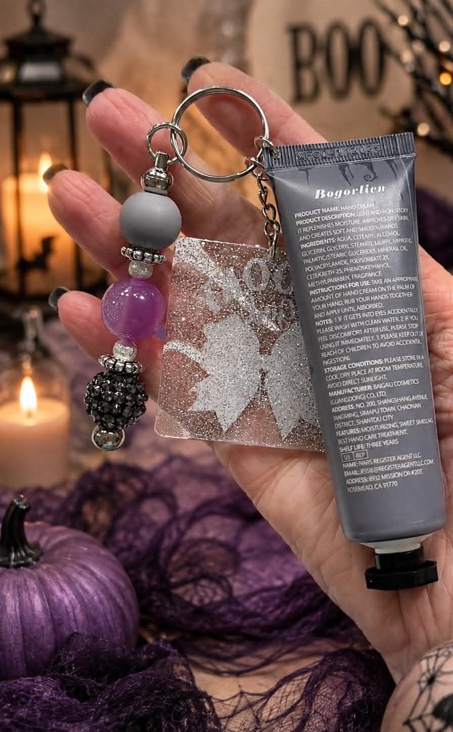 👻✨ Spooky Girl Keychain